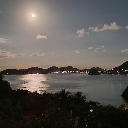 Ti Kaz Anoli Vue Epoustouflante Sur La Baie Villa Terre-de-Bas Exteriör bild