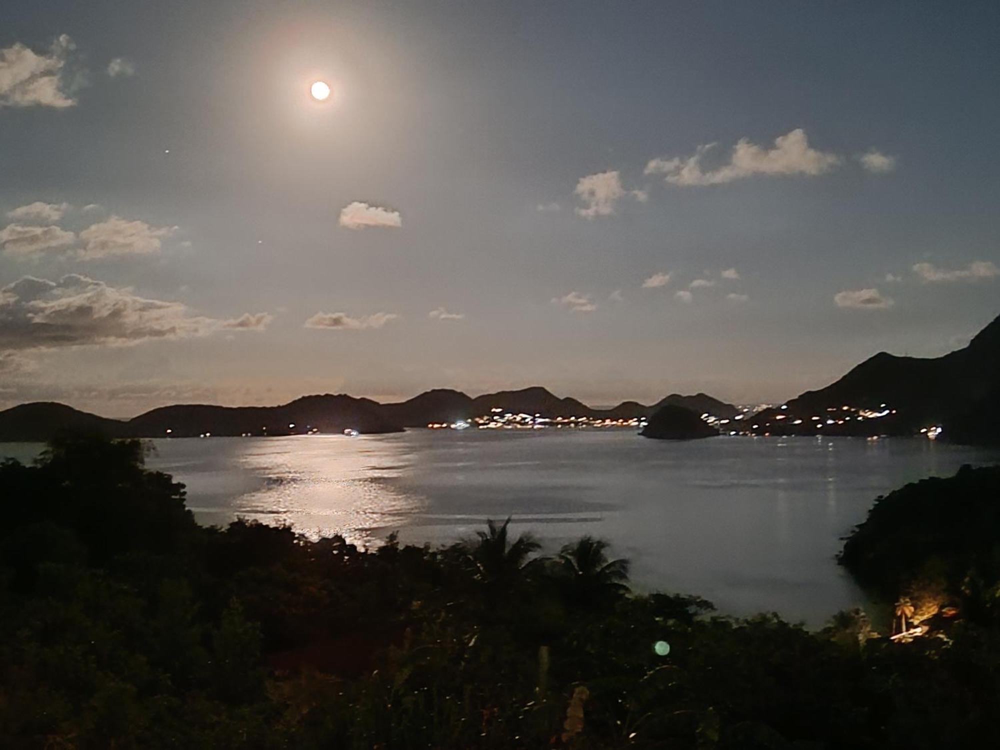 Ti Kaz Anoli Vue Epoustouflante Sur La Baie Villa Terre-de-Bas Exteriör bild